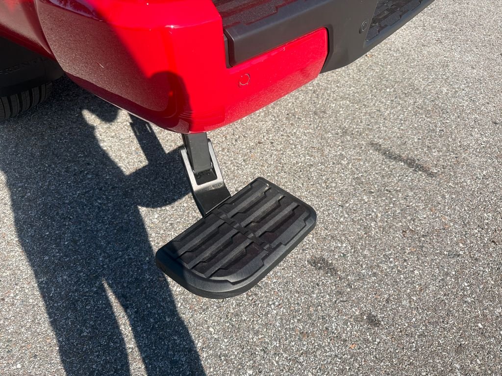 New 2026 Nissan Frontier SV 4D Crew Cab