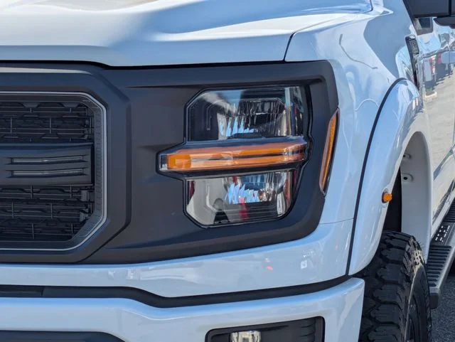 New 2026 Oxford White Ford XLT image 9