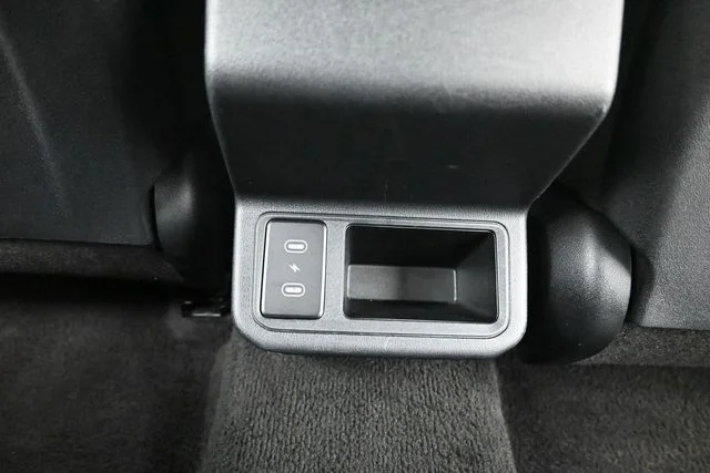 2025 Kia K4 LXS - Photo 23