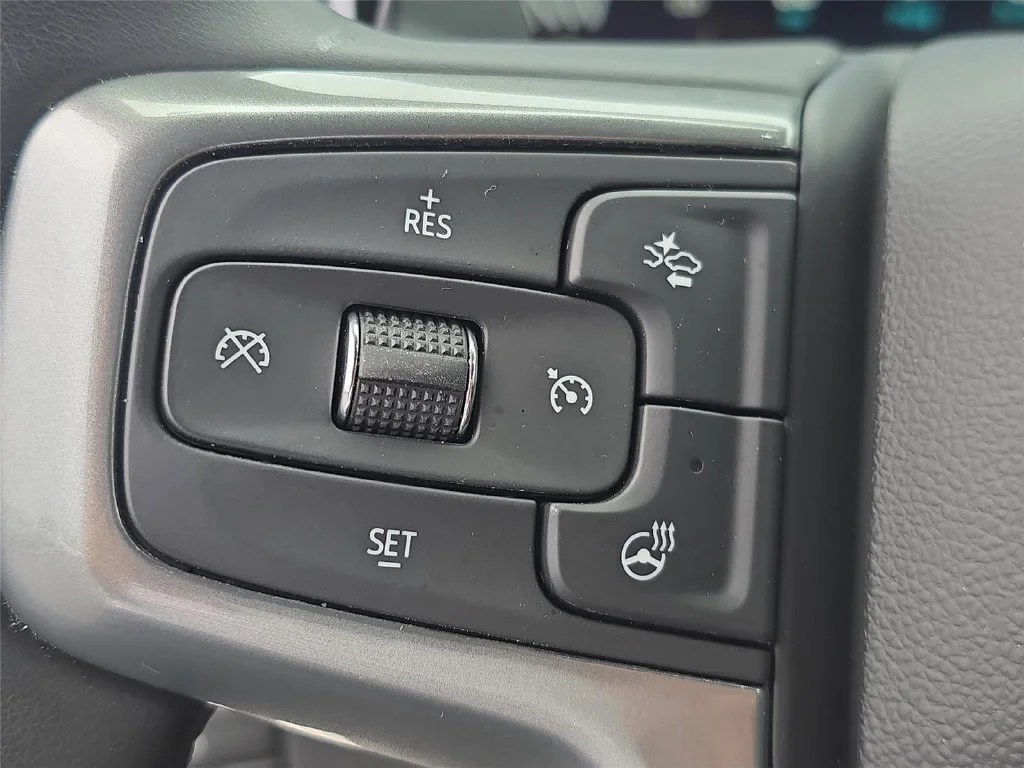 Used 2026 Summit White Chevrolet RST image 21