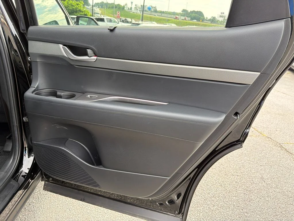Used 2025 Black Hyundai XRT image 16