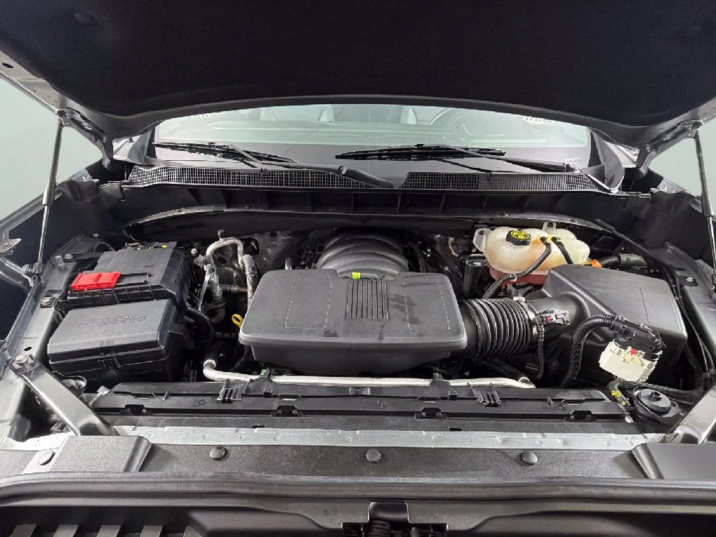 Used 2023 STERLING GRAY METALLIC Chevrolet RST image 38