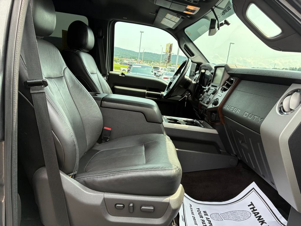 Used 2015 Gray Ford Lariat image 19