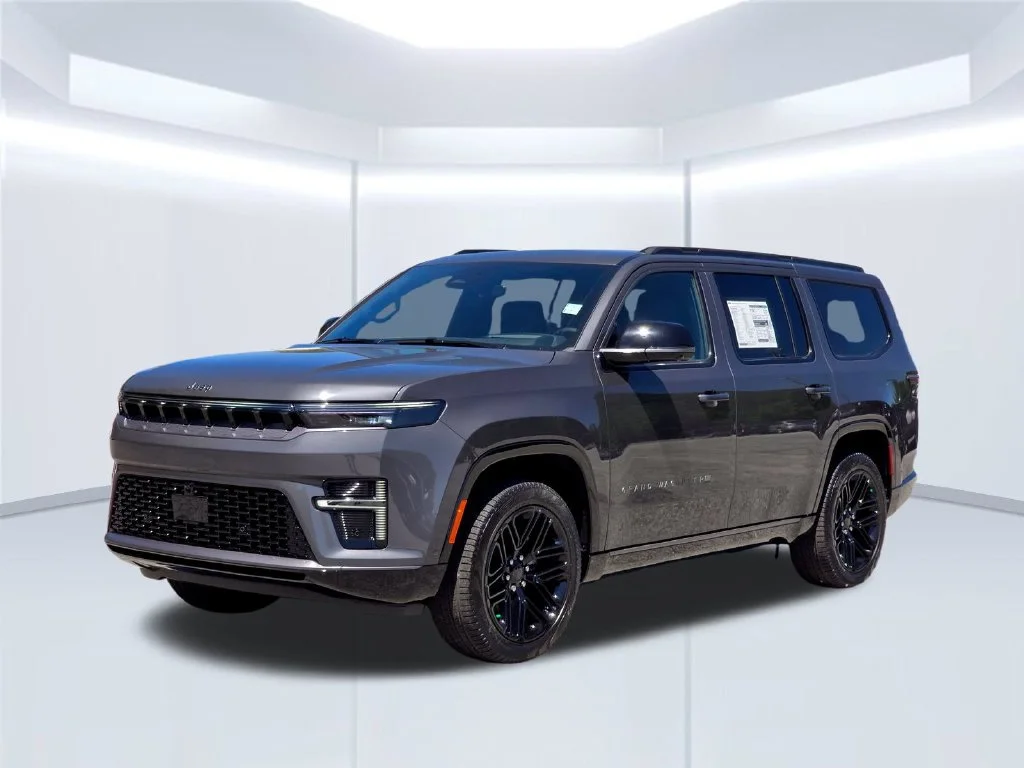 New 2026 Gray Jeep Limited Reserve image 2