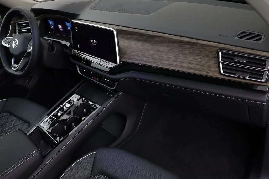 2026 Volkswagen Atlas SEL Premium R-Line - Photo 22