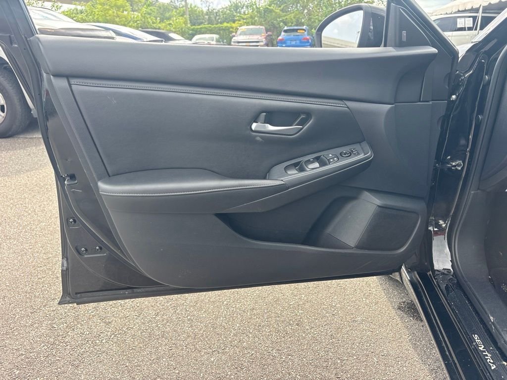 Used 2025 Black Nissan SV image 10