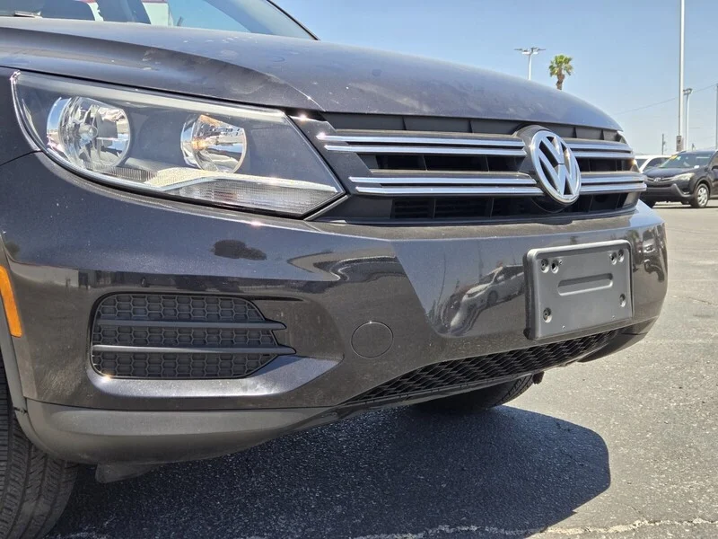 Used 2013 Black Volkswagen S image 5