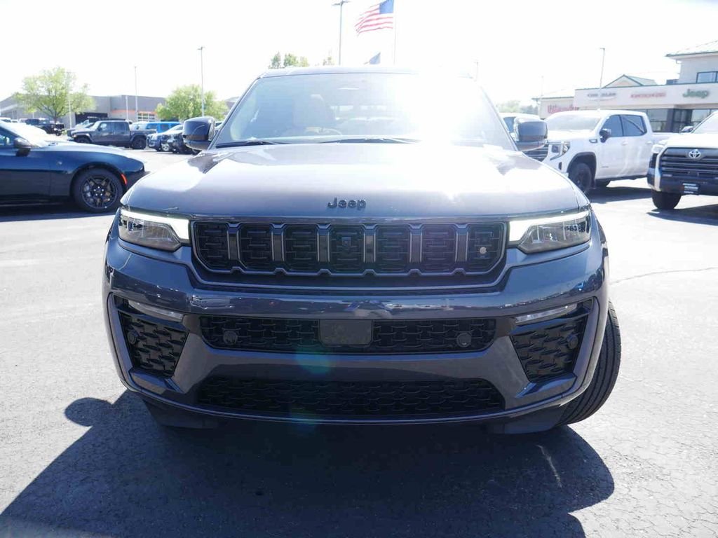 New 2026 Baltic Gray Metallic Clear-Coat Exterior Paint Jeep Summit image 2