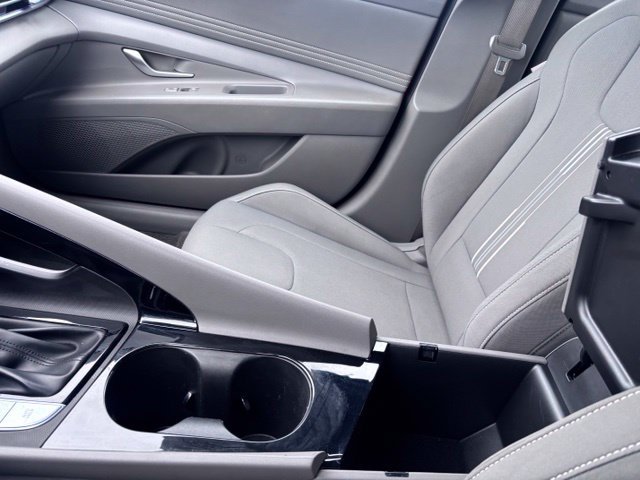 2025 Hyundai Elantra SEL - Photo 34