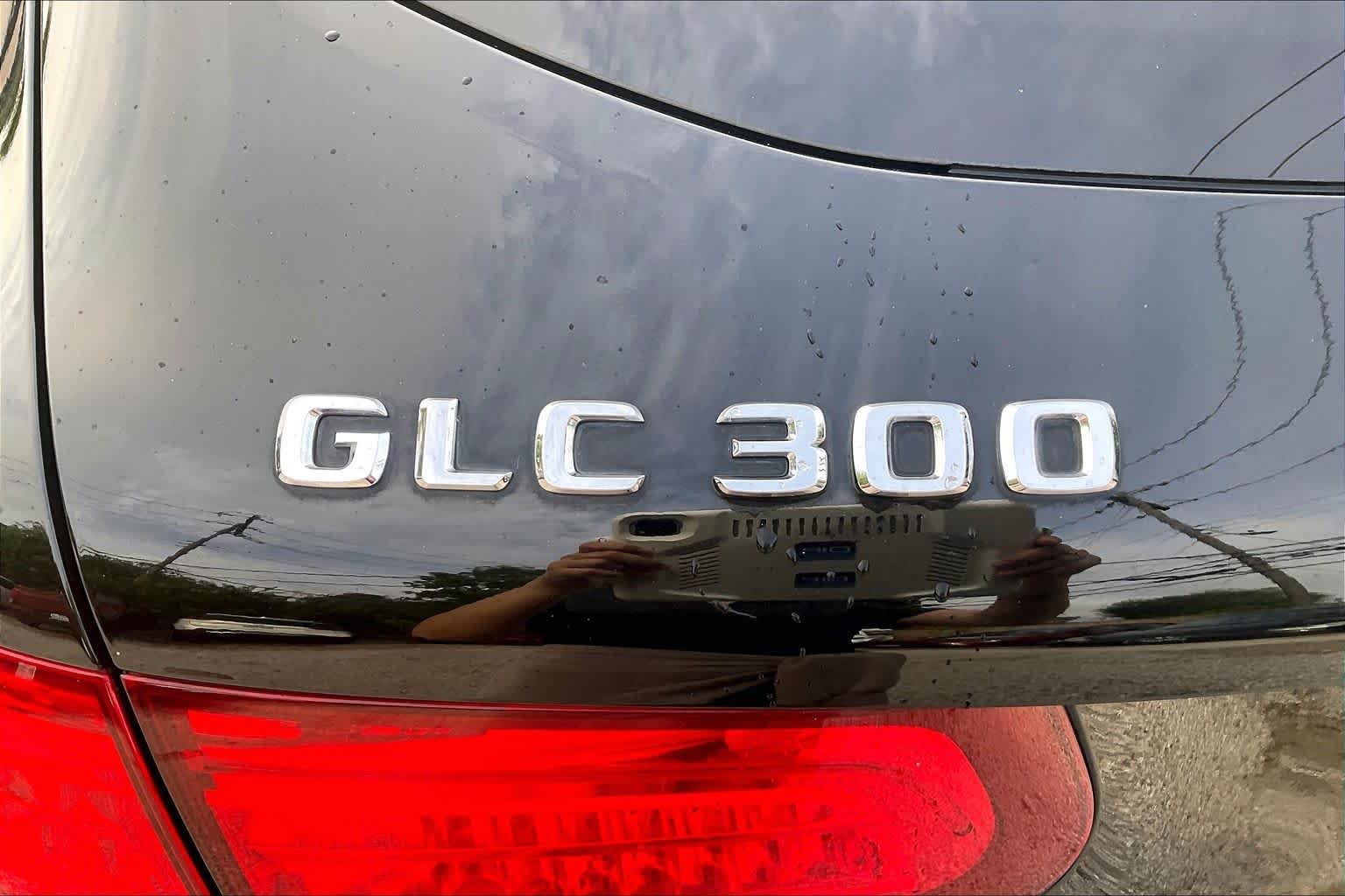Used 2016  Mercedes-Benz GLC 300 image 28
