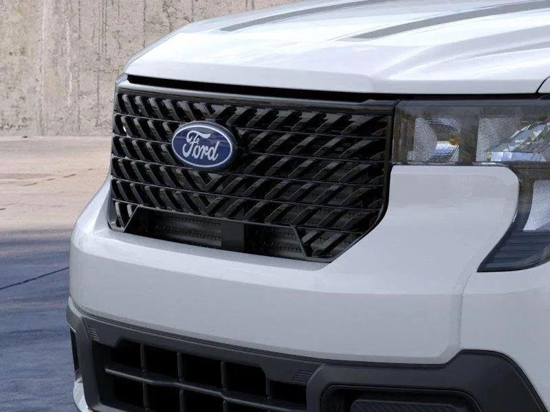New 2026 Oxford White Ford XLT image 8