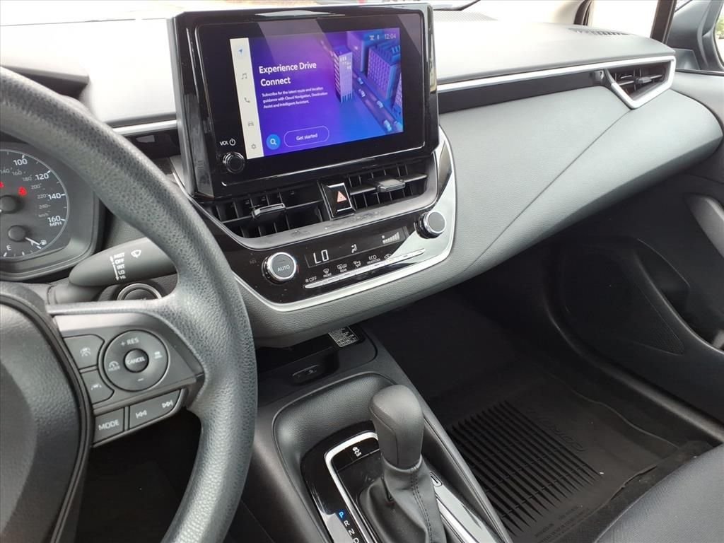 Certified Used 2025  Toyota LE image 27