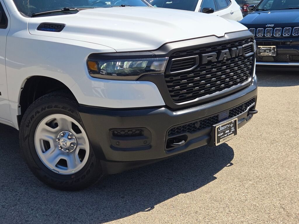 New 2026 Bright White Clearcoat RAM Tradesman image 4