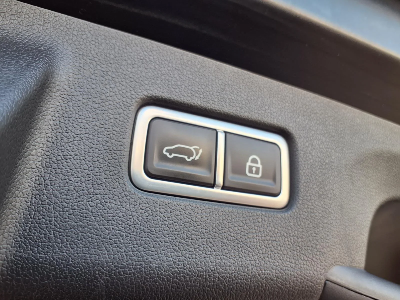 Used 2023 Ebony Black Kia SX image 29