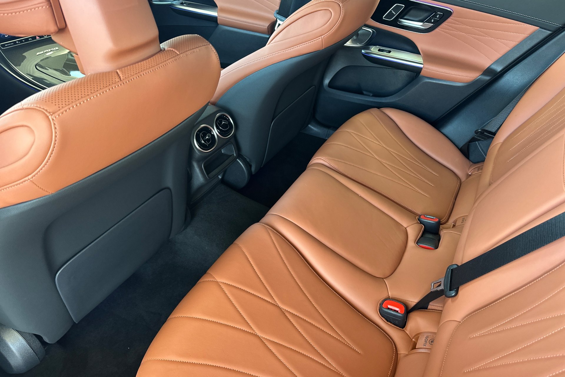 Used 2025 Graphite Grey Metallic Mercedes-Benz AMG® GLC 63 S E PERFORMANCE image 4