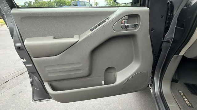Used 2020 Gray Nissan SV image 19
