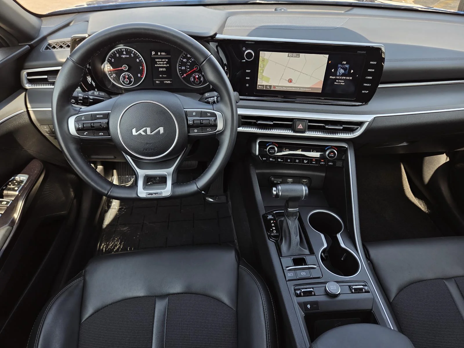 Used 2024 Sapphire Blue Kia GT-Line image 13