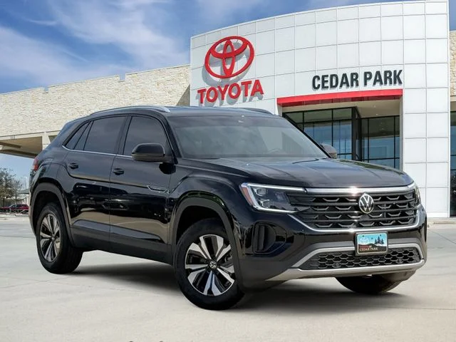 2026 Volkswagen Atlas Cross Sport 2.0T SE's photo