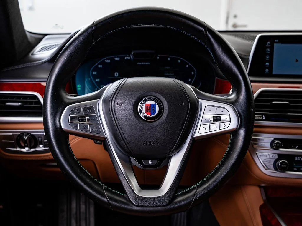 Used 2022 Twilight Purple Metallic BMW ALPINA B7 xDrive image 45