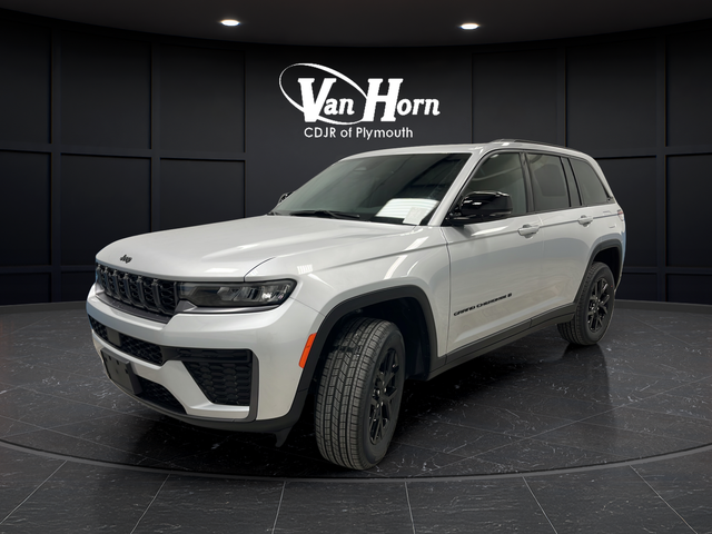 New 2026 Silver Zynith Jeep Altitude image 7
