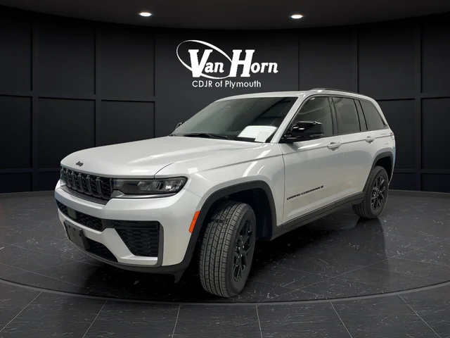 New 2026 Silver Zynith Exterior Paint Jeep Altitude image 7