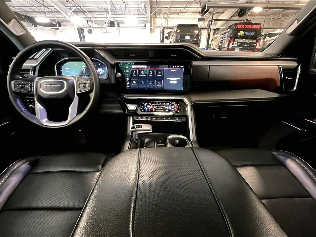 Used 2024 Black GMC Denali image 21
