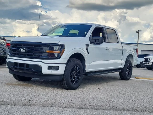 New 2026 Oxford White Ford XLT image 32