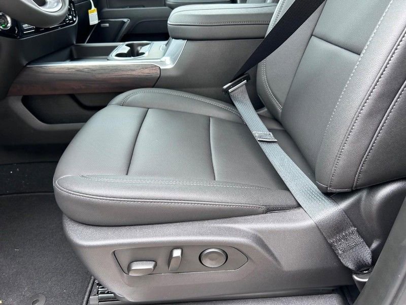 2025 GMC Sierra 2500HD SLT - Photo 16