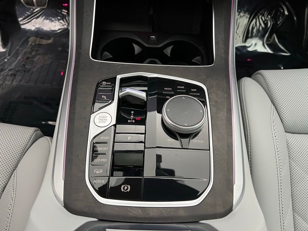 Used 2025 Carbon Black Metallic BMW xDrive40i image 30