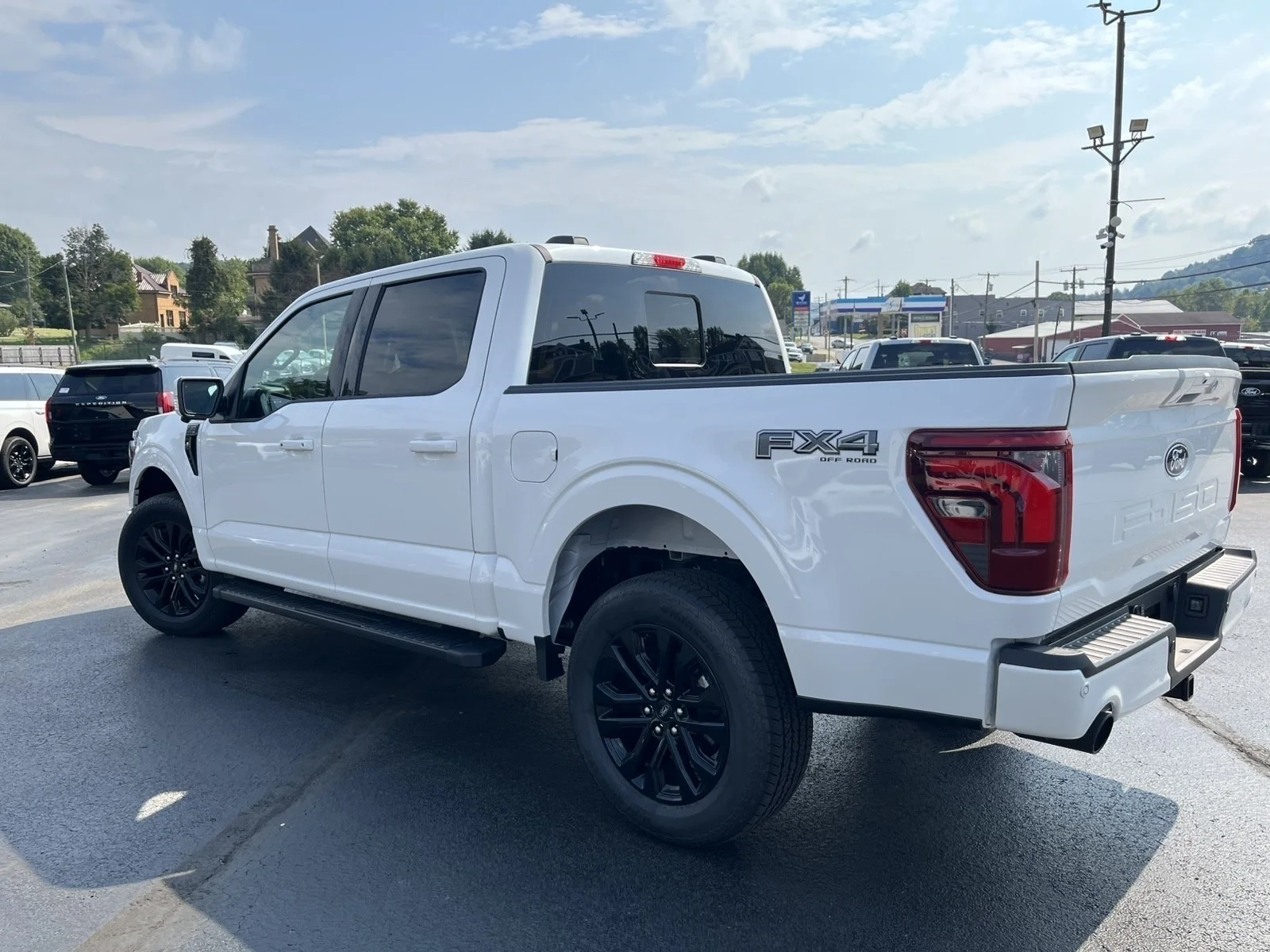 New 2026 Star White Metallic Tri-Coat Ford Lariat® image 9