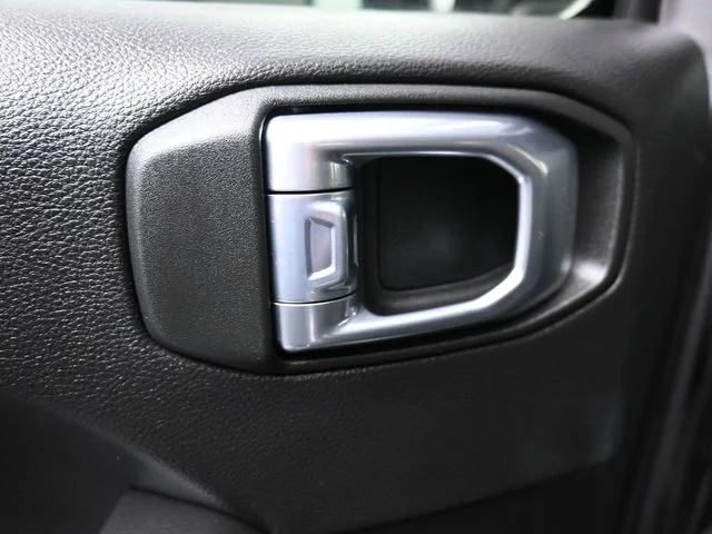 Used 2022 Gray Jeep Unlimited Sahara image 12