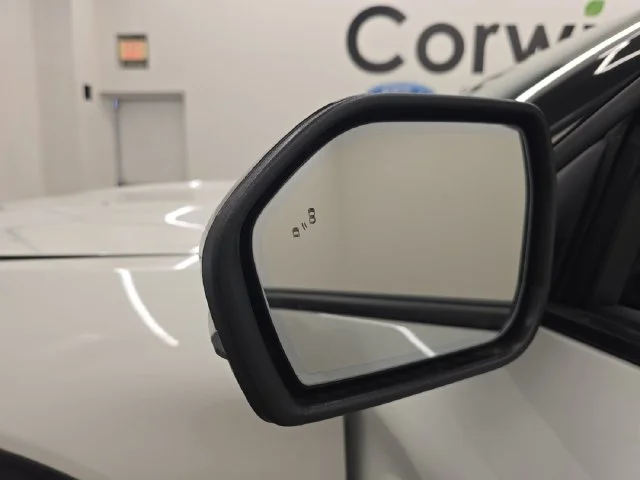 New 2027 Star White Metallic Tri-Coat Ford Platinum™ image 45