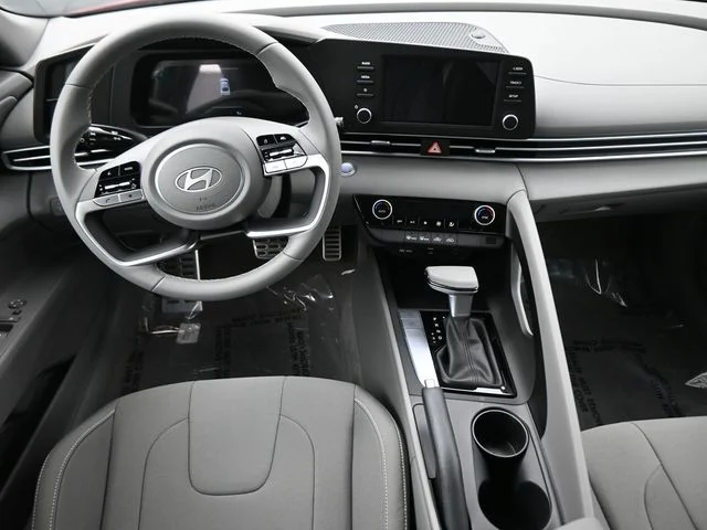 Used 2026 Red Hyundai SEL Sport image 13