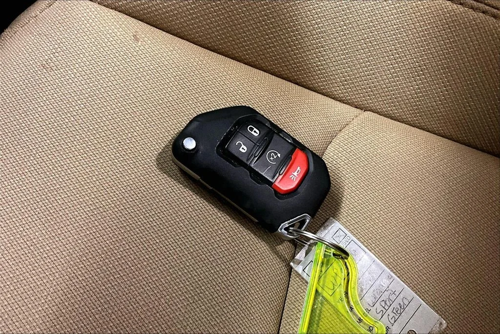 Used 2021 Green Jeep Unlimited Sport S image 34