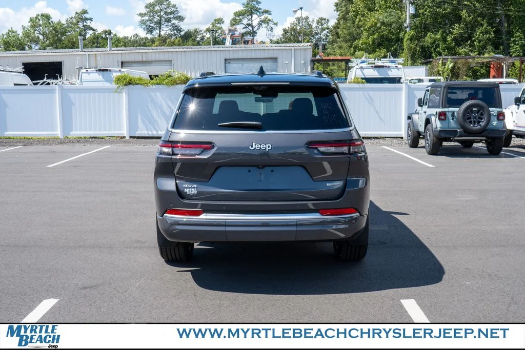New 2026 Baltic Gray Metallic Clear-Coat Exterior Paint Jeep Summit image 5