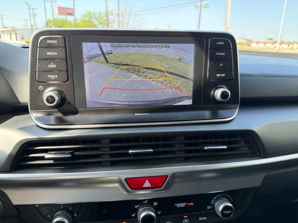 Used 2020 Black Kia S image 22