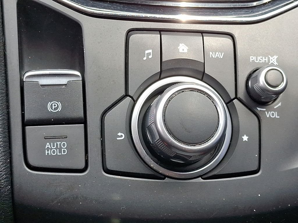 Used 2018 White Mazda Touring image 24