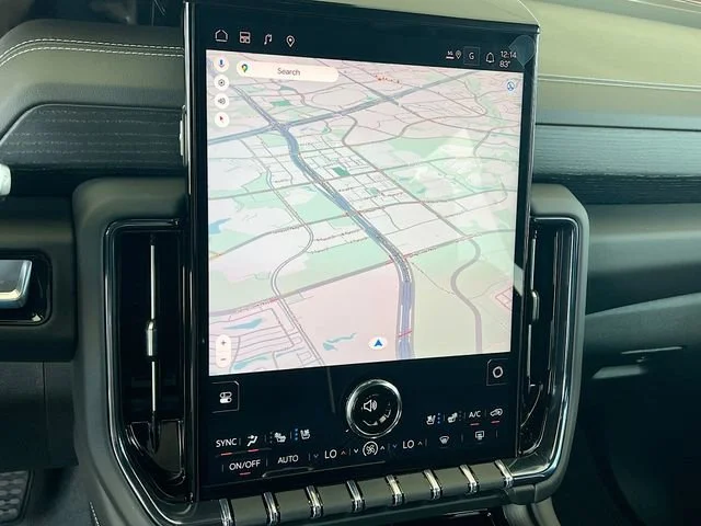 2026 GMC Yukon XL AT4 Ultimate - Photo 8