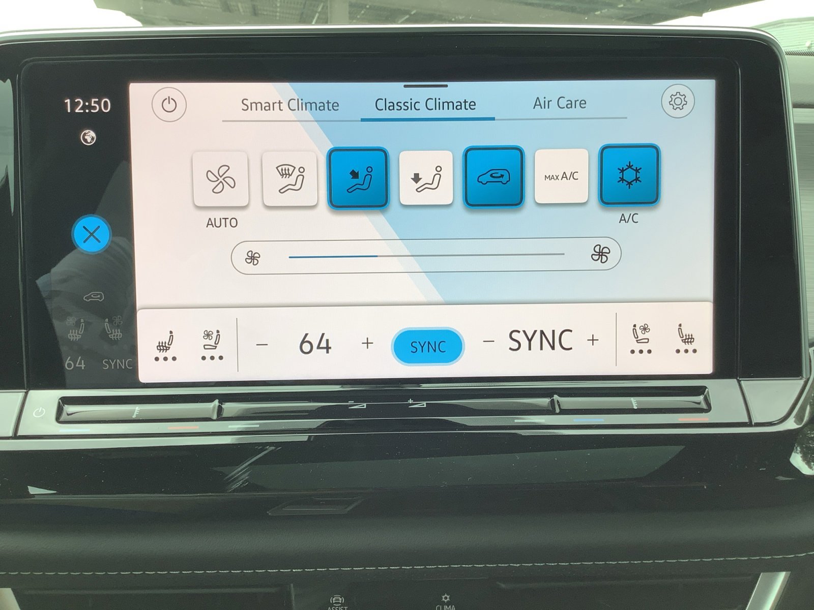 New 2026 Pure Gray Volkswagen 2.0T SE w/Technology image 18