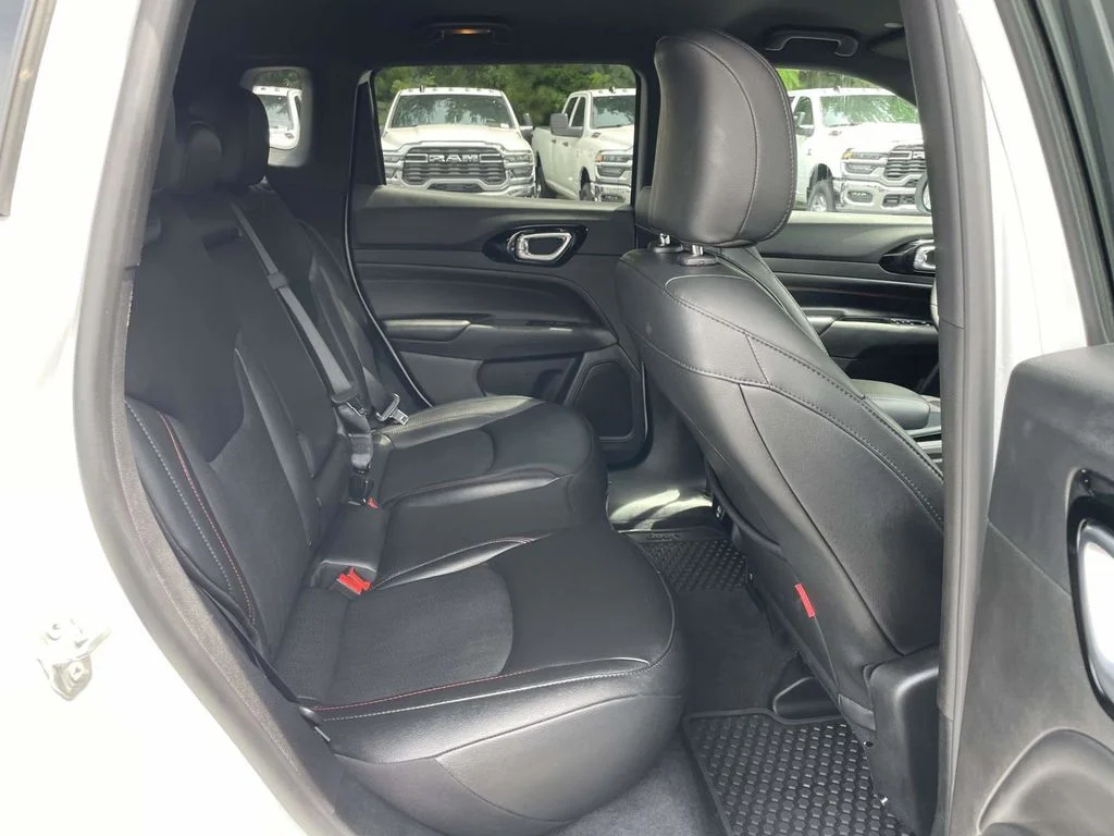 Certified Used 2025 White Jeep Trailhawk image 18