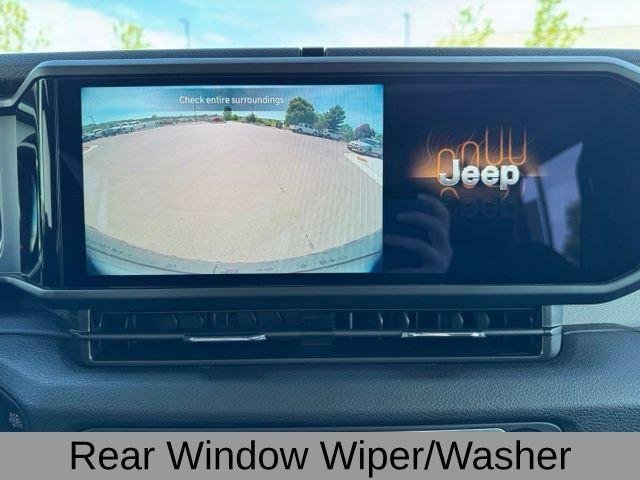 New 2026 Granite Crystal Metallic Clear-Coat Exterior Paint Jeep Sport S image 33