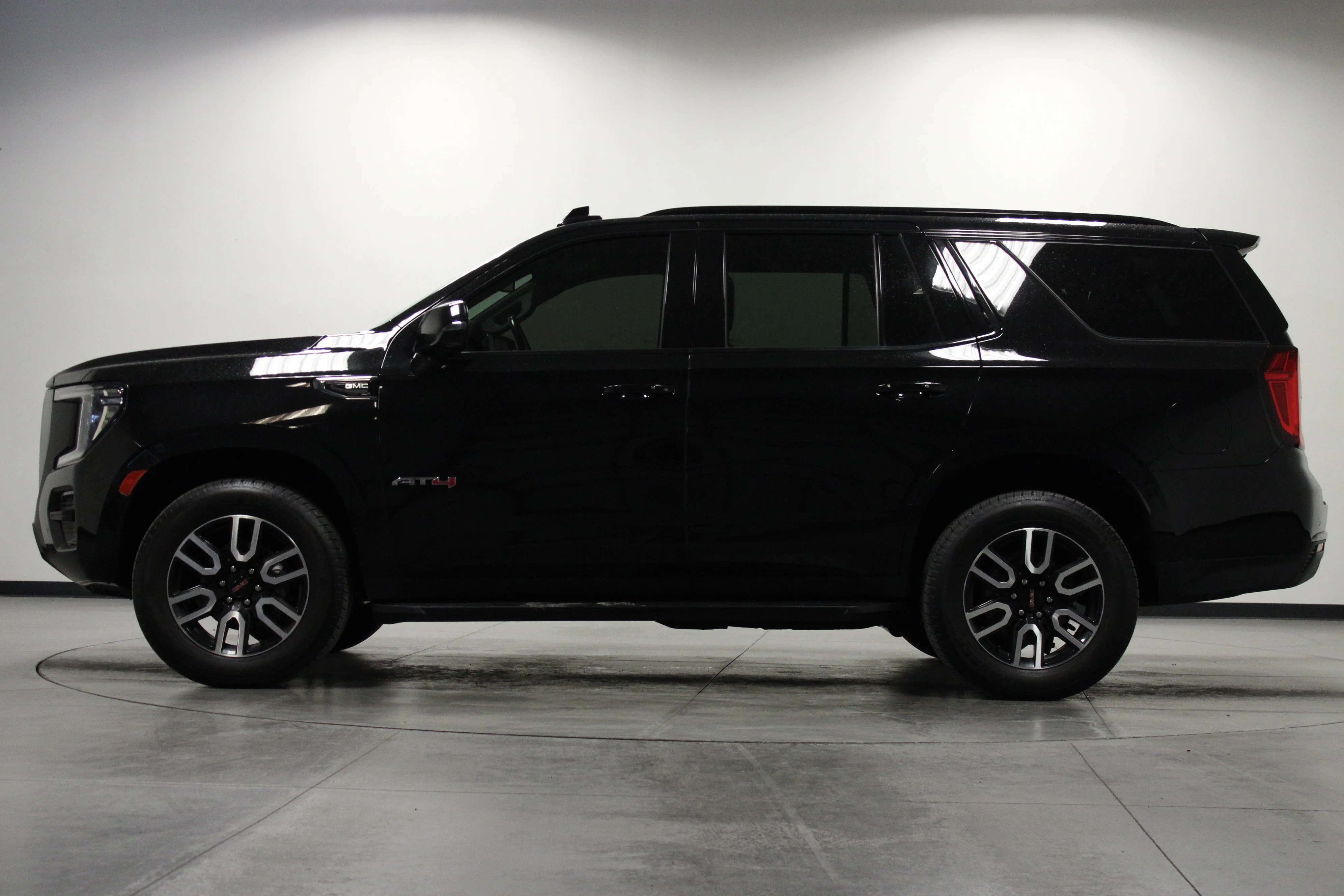 Used 2023 Onyx Black GMC AT4 image 7