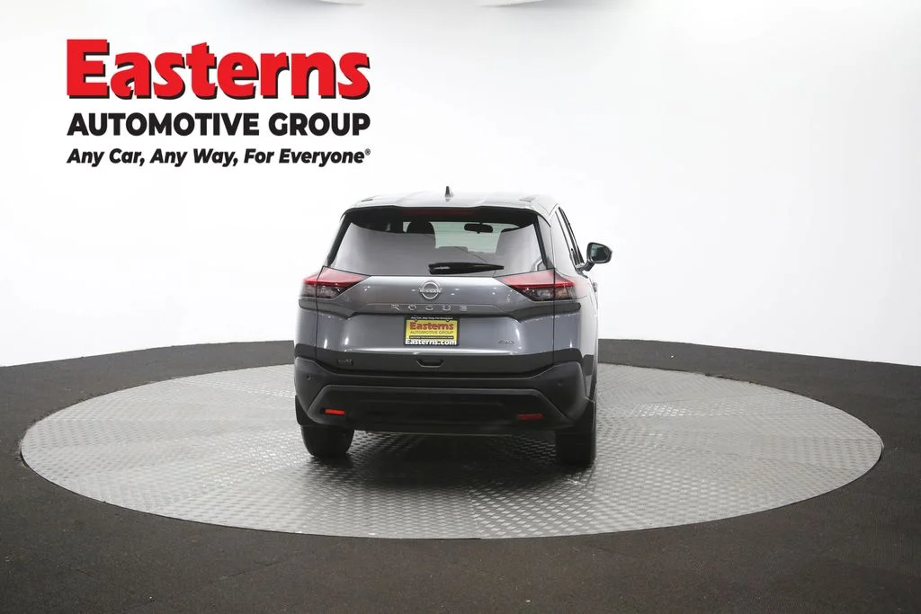 Used 2023 Gray Nissan S image 38