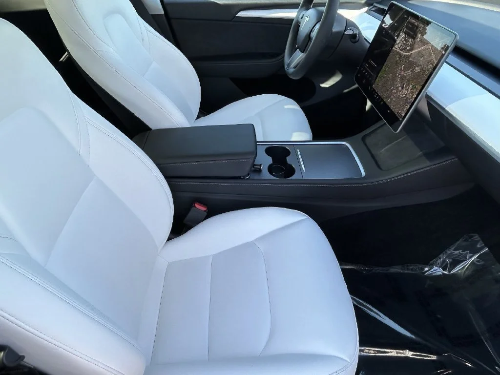 Used 2024 Stealth Gray Tesla Long Range image 9