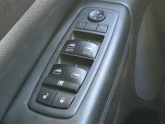 Used 2018 White Jeep Laredo image 25
