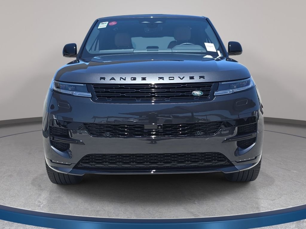 New 2026 Carpathian Grey Land Rover Dynamic SE image 2