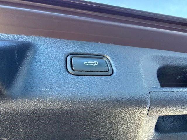 Used 2024 Sierra Burgundy Hyundai Calligraphy image 19