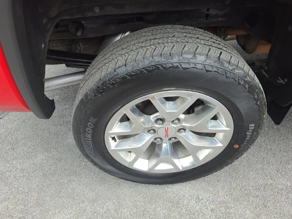 Used 2018 CARDINAL RED GMC SLT image 14