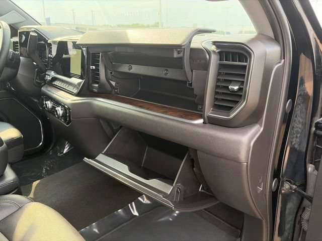 2024 GMC Sierra 1500 SLT - Photo 57