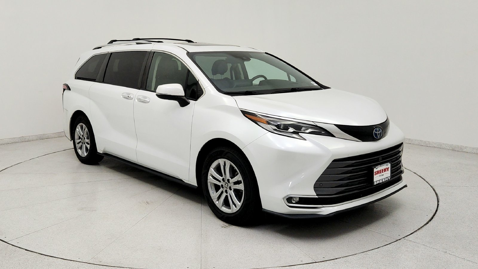 2022 Toyota Sienna Platinum
